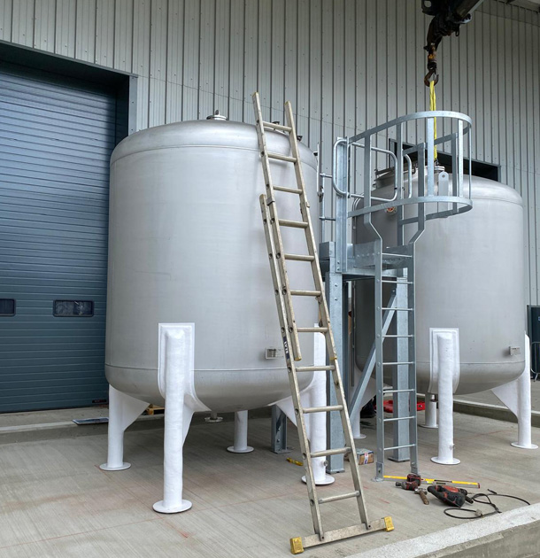 cask filling, disgorging, and re-racking system